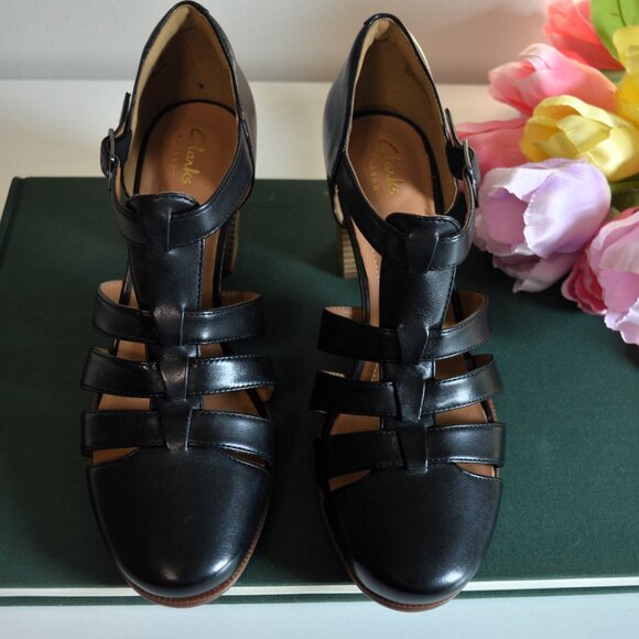 Clarks Artisan Ciera Gull Black Leather T-Strap Sandals - Picture 10 of 14